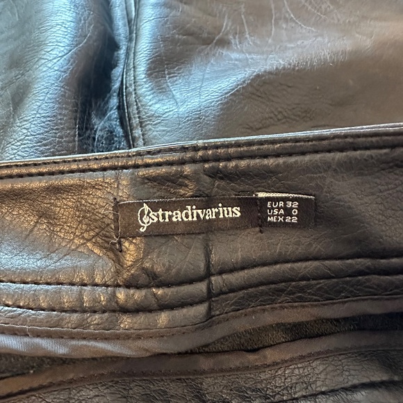 Stradivarius Black Leather Mini Skirt | Size 0 - Picture 5 of 8